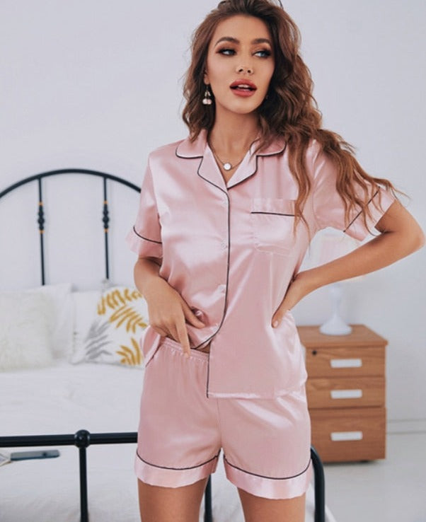 Pijama Feminino em Cetim - Garabella